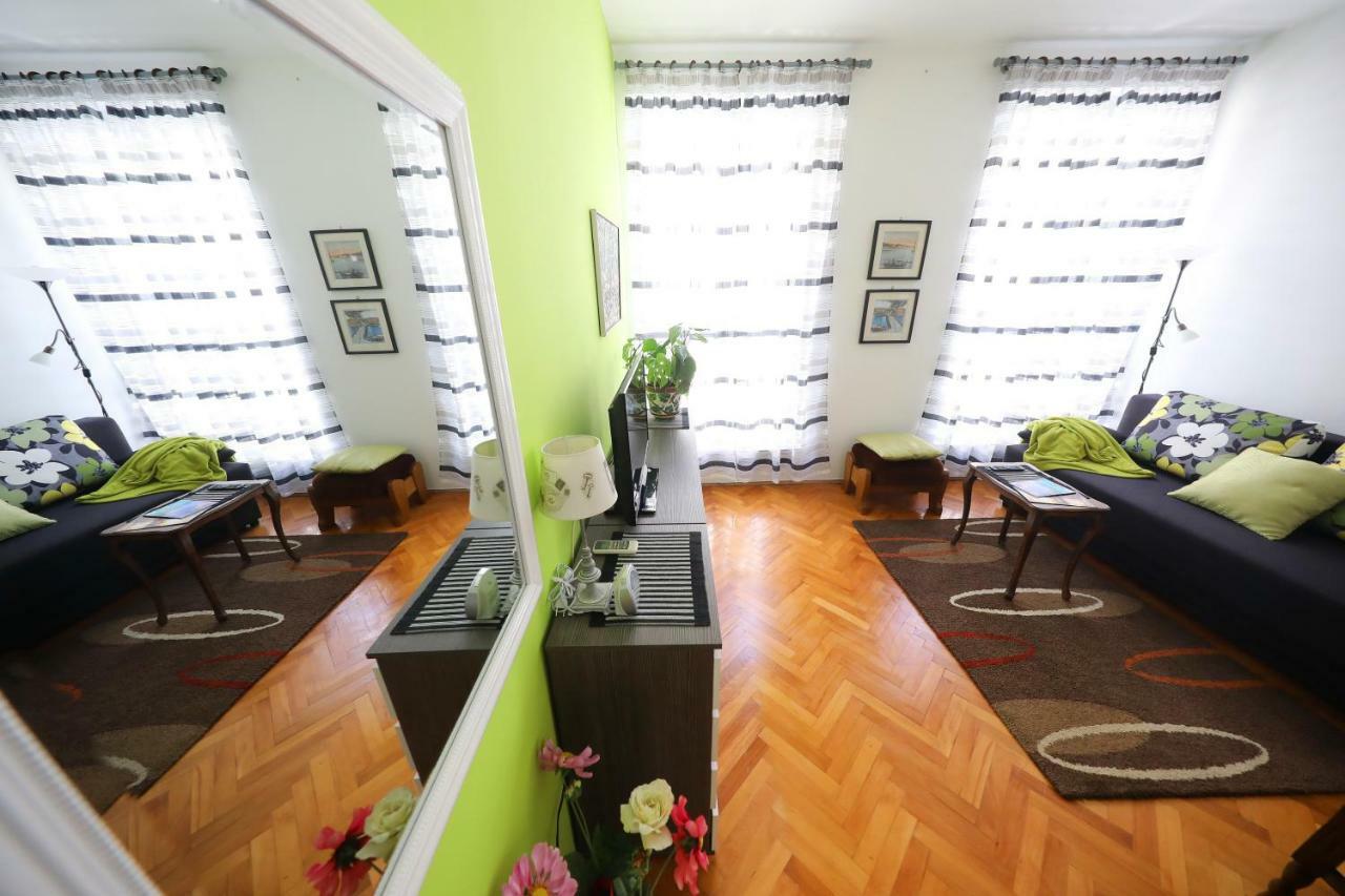 Mara Apartment *