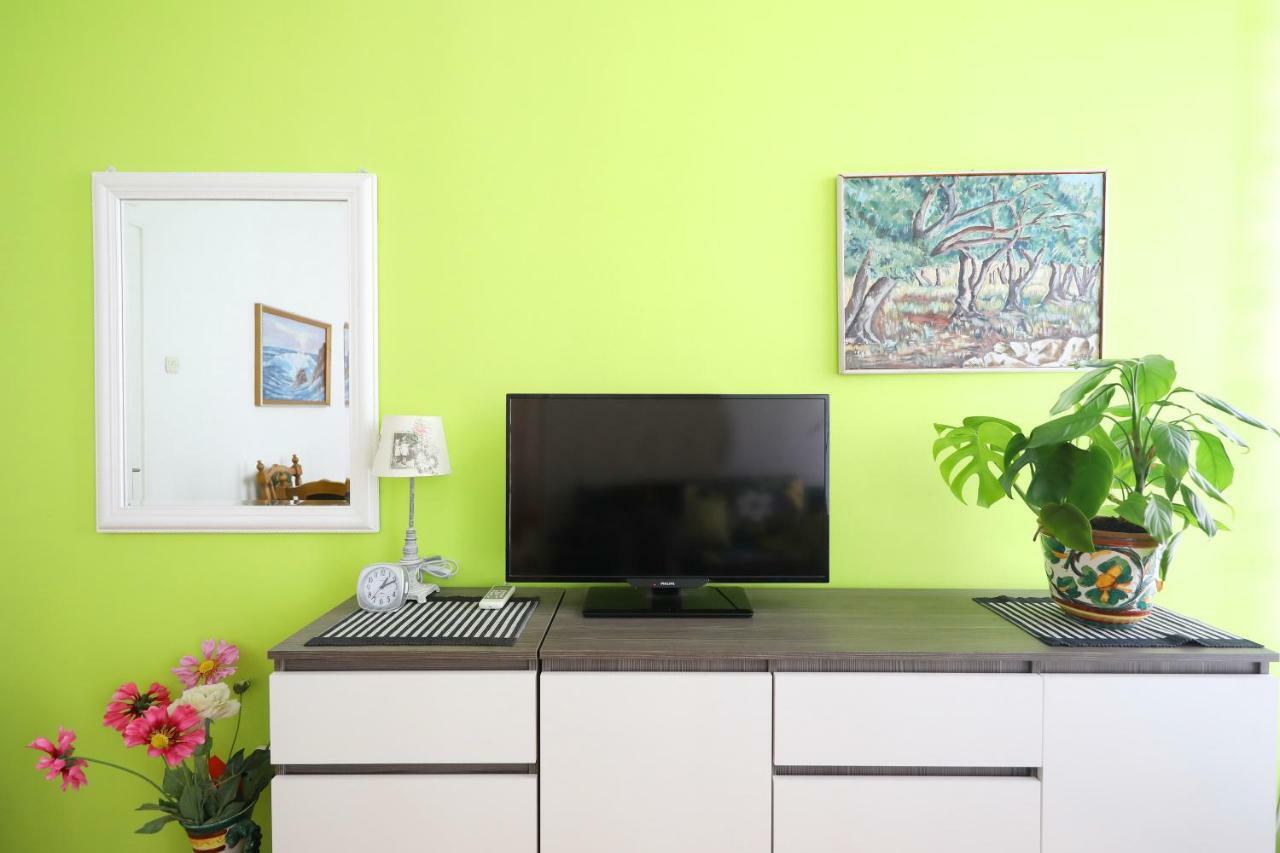 Apartma Mara *